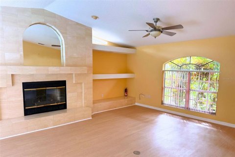 Villa ou maison à louer à Port Richey, Floride: 3 chambres, 200.11 m2 № 2398726 - photo 9