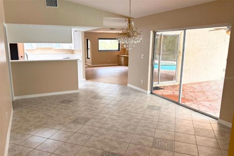 Villa ou maison à louer à Port Richey, Floride: 3 chambres, 200.11 m2 № 2398726 - photo 7
