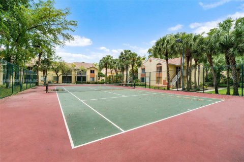 Condominio en alquiler en Coral Springs, Florida, 1 dormitorio, 75.81 m2 № 2026670 - foto 25