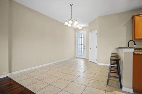 Touwnhouse à vendre à Longwood, Floride: 3 chambres, 161.09 m2 № 2423910 - photo 12