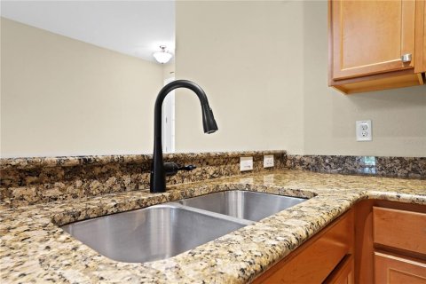 Touwnhouse à vendre à Longwood, Floride: 3 chambres, 161.09 m2 № 2423910 - photo 11