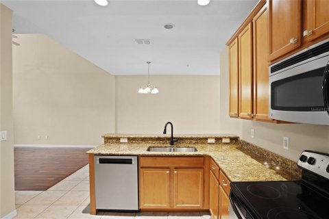 Touwnhouse à vendre à Longwood, Floride: 3 chambres, 161.09 m2 № 2423910 - photo 10