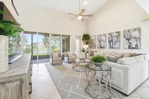 Villa ou maison à vendre à Pembroke Pines, Floride: 5 chambres, 310.76 m2 № 1953987 - photo 19