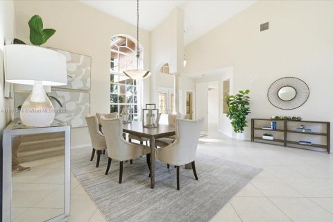 Villa ou maison à vendre à Pembroke Pines, Floride: 5 chambres, 310.76 m2 № 1953987 - photo 8