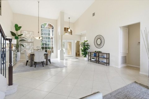 Villa ou maison à vendre à Pembroke Pines, Floride: 5 chambres, 310.76 m2 № 1953987 - photo 11