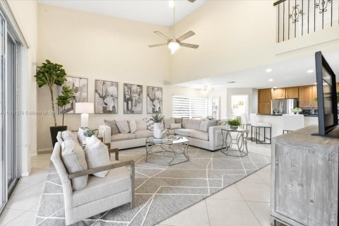 Villa ou maison à vendre à Pembroke Pines, Floride: 5 chambres, 310.76 m2 № 1953987 - photo 18