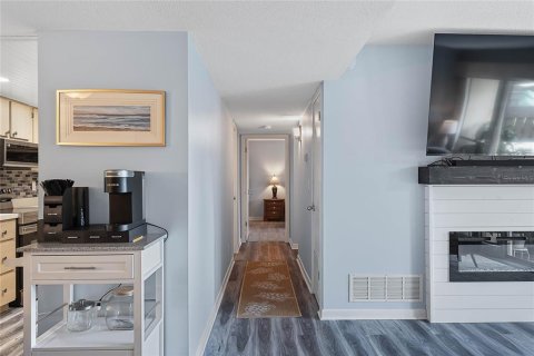 Condo in Palm Coast, Florida, 2 bedrooms  № 1910181 - photo 11