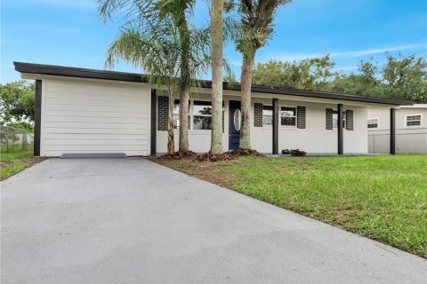 House in Orlando, Florida 4 bedrooms, 112.13 sq.m. № 1871086 - photo 3