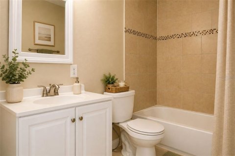 Casa en venta en Tampa, Florida, 3 dormitorios, 92.16 m2 № 2323121 - foto 5