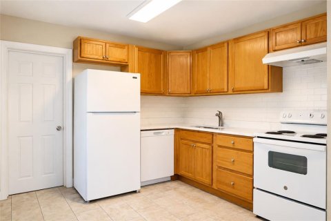 Casa en venta en Tampa, Florida, 3 dormitorios, 92.16 m2 № 2323121 - foto 14