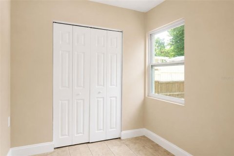 Casa en venta en Tampa, Florida, 3 dormitorios, 92.16 m2 № 2323121 - foto 22