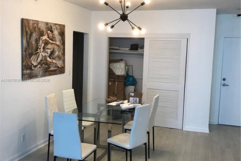 Снять в аренду кондоминиум в Холливуд, Флорида 1 спальня, 82.03м2, № 2050412 - фото 12