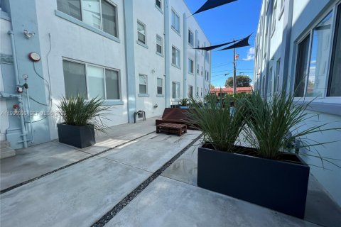 Apartamento en alquiler en Miami, Florida, 1 dormitorio, 61.32 m2 № 2058835 - foto 18