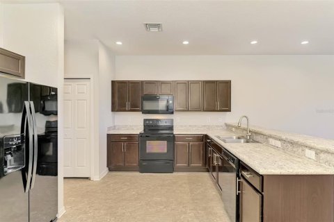 Townhouse in Sarasota, Florida 3 bedrooms, 163.32 sq.m. № 2097766 - photo 10