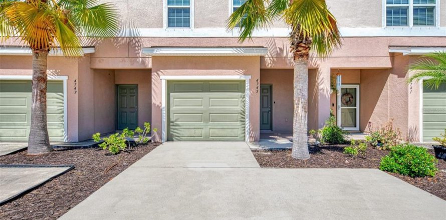 Townhouse in Sarasota, Florida 3 bedrooms, 163.32 sq.m. № 2097766
