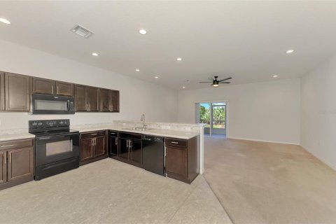 Townhouse in Sarasota, Florida 3 bedrooms, 163.32 sq.m. № 2097766 - photo 9
