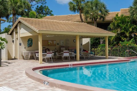 Condo in Sarasota, Florida, 2 bedrooms № 2113295 - photo 25