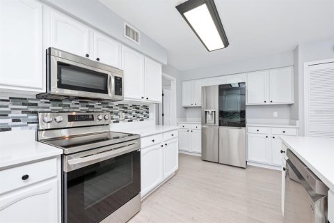 Casa en venta en Orlando, Florida, 4 dormitorios, 254.37 m2 № 1909318 - foto 8