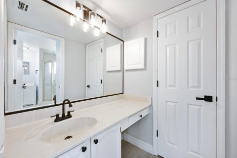 Casa en venta en Orlando, Florida, 4 dormitorios, 254.37 m2 № 1909318 - foto 11