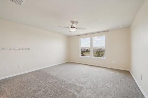 House in Port St. Lucie, Florida 3 bedrooms, 227.05 sq.m. № 1730490 - photo 30