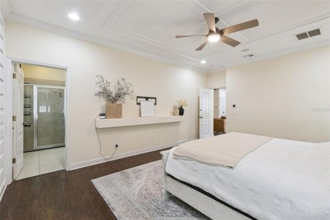 House in Apopka, Florida 4 bedrooms, 276.11 sq.m. № 2284773 - photo 10