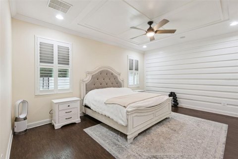 House in Apopka, Florida 4 bedrooms, 276.11 sq.m. № 2284773 - photo 9