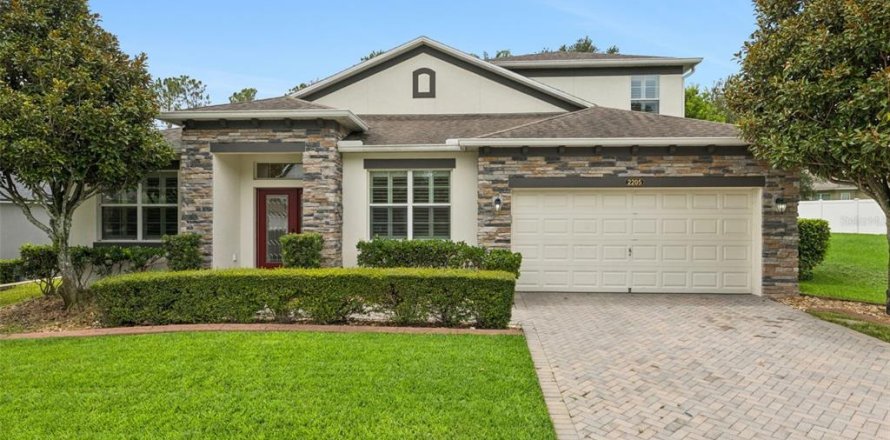 House in Apopka, Florida 4 bedrooms, 276.11 sq.m. № 2284773