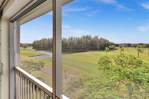 Condo in Pembroke Pines, Florida, 2 bedrooms  № 1464802 - photo 20