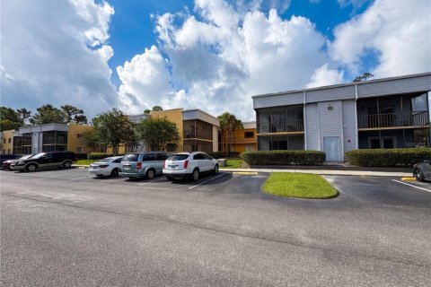 Copropriété à vendre à Orlando, Floride: 2 chambres, 88.26 m2 № 2094851 - photo 4