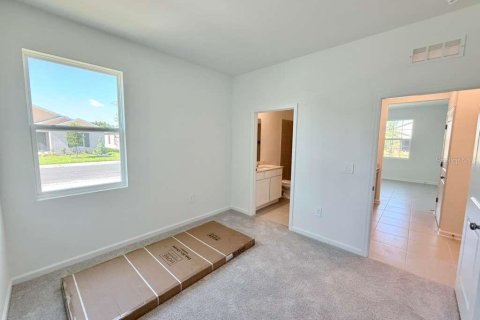 House in Davenport, Florida 1 bedroom, 48.77 sq.m. № 2148888 - photo 5