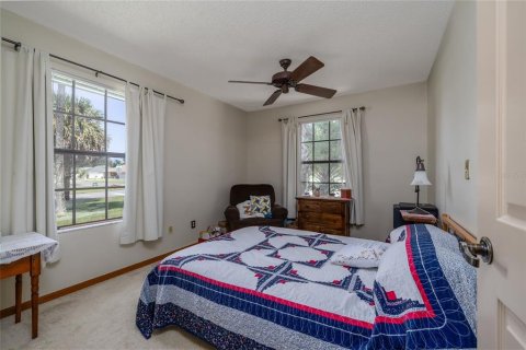 House in Edgewater, Florida 4 bedrooms, 205.13 sq.m. № 1902405 - photo 15