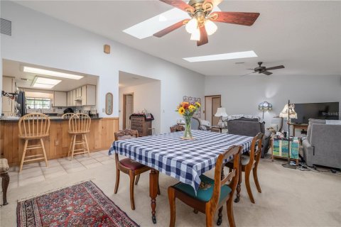 House in Edgewater, Florida 4 bedrooms, 205.13 sq.m. № 1902405 - photo 6