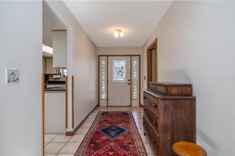 House in Edgewater, Florida 4 bedrooms, 205.13 sq.m. № 1902405 - photo 2