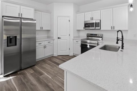House in Citrus Springs, Florida 4 bedrooms, 170.29 sq.m. № 2199148 - photo 19