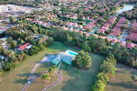 House in Palm Beach Gardens, Florida 4 bedrooms, 225.57 sq.m. № 2185043 - photo 3