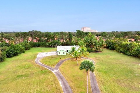 House in Palm Beach Gardens, Florida 4 bedrooms, 225.57 sq.m. № 2185043 - photo 25