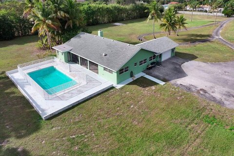House in Palm Beach Gardens, Florida 4 bedrooms, 225.57 sq.m. № 2185043 - photo 5