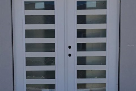 Casa en alquiler en Saint Petersburg, Florida, 3 dormitorios, 232.26 m2 № 1817980 - foto 3