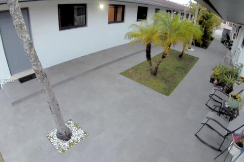 House in Hialeah, Florida 2 bedrooms № 2044480
