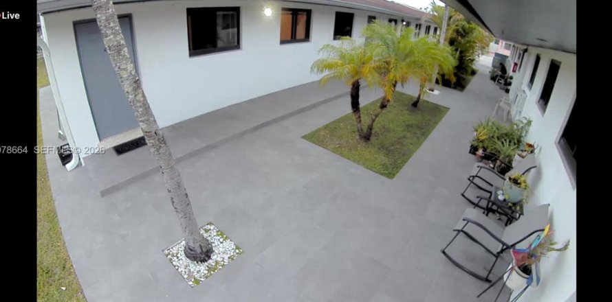 House in Hialeah, Florida 2 bedrooms № 2044480