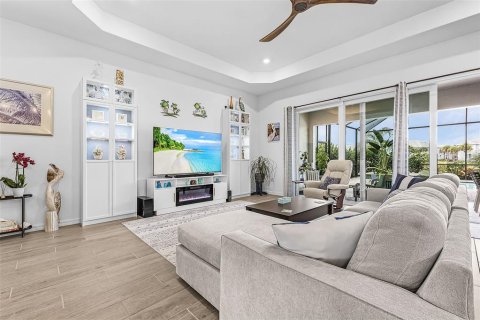 Casa en venta en Punta Gorda, Florida, 4 dormitorios, 207.92 m2 № 2317391 - foto 7