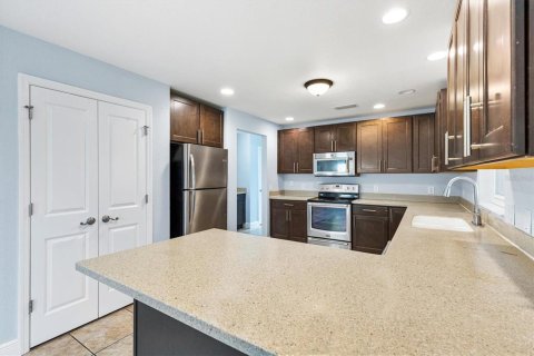 Villa ou maison à vendre à Oxford, Floride: 4 chambres, 219.99 m2 № 2349342 - photo 14