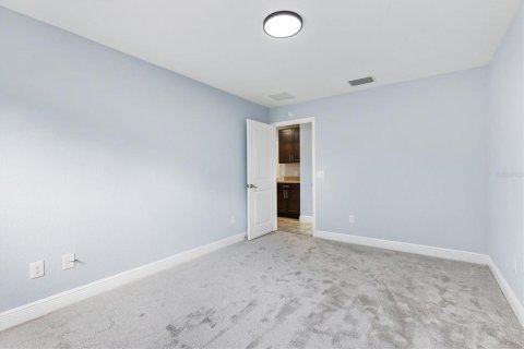 Villa ou maison à vendre à Oxford, Floride: 4 chambres, 219.99 m2 № 2349342 - photo 19
