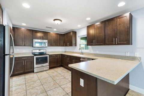 Villa ou maison à vendre à Oxford, Floride: 4 chambres, 219.99 m2 № 2349342 - photo 13