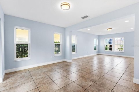 Villa ou maison à vendre à Oxford, Floride: 4 chambres, 219.99 m2 № 2349342 - photo 12