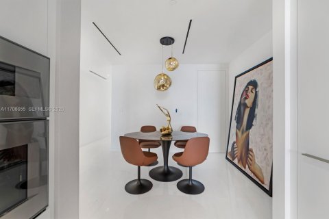 Купить кондоминиум в Майами, Флорида 3 спальни, 313.36м2, № 2055208 - фото 20