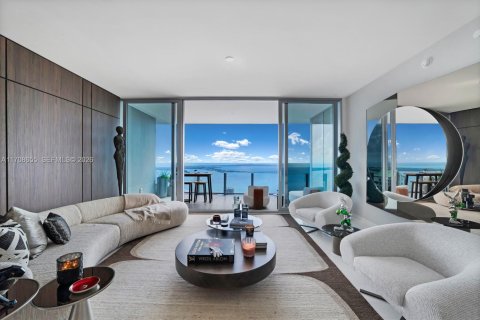 Кондоминиум с 3 спальнями в Майами, Флорида № 2055208