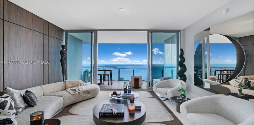 Кондоминиум с 3 спальнями в Майами, Флорида № 2055208