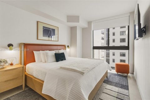 Condo in Miami, Florida, 1 bedroom  № 2075585 - photo 11