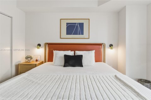 Condo in Miami, Florida, 1 bedroom  № 2075585 - photo 13
